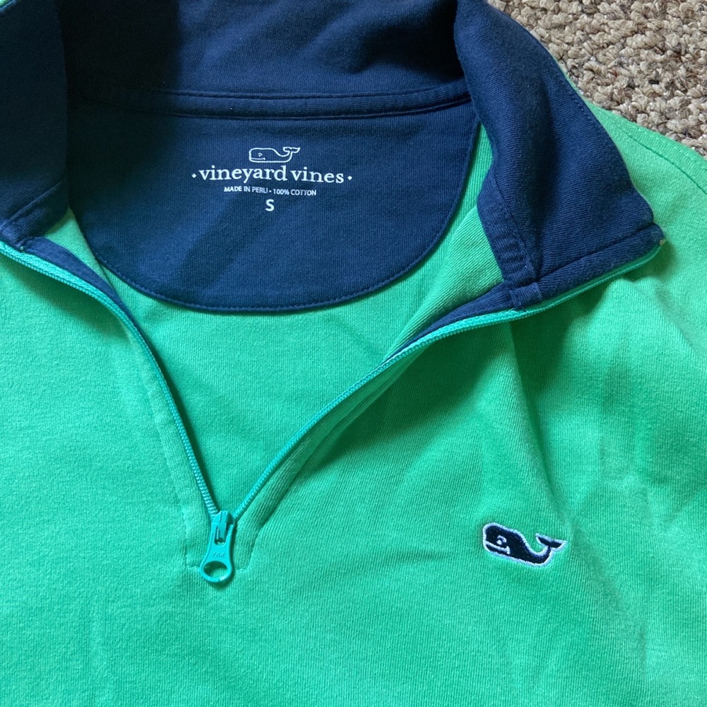 Vineyard Vines quarterzip sweater